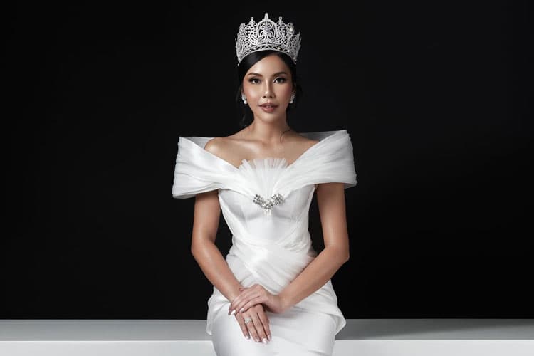 Anggun Berkelas ala Puteri Indonesia Inovasi dan Teknologi 2025 Maharani Divaningtyas