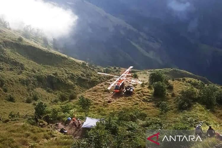 Jalur Pendakian Pelawangan Sembalun ke Danau Segara Anak Ditutup Sementara